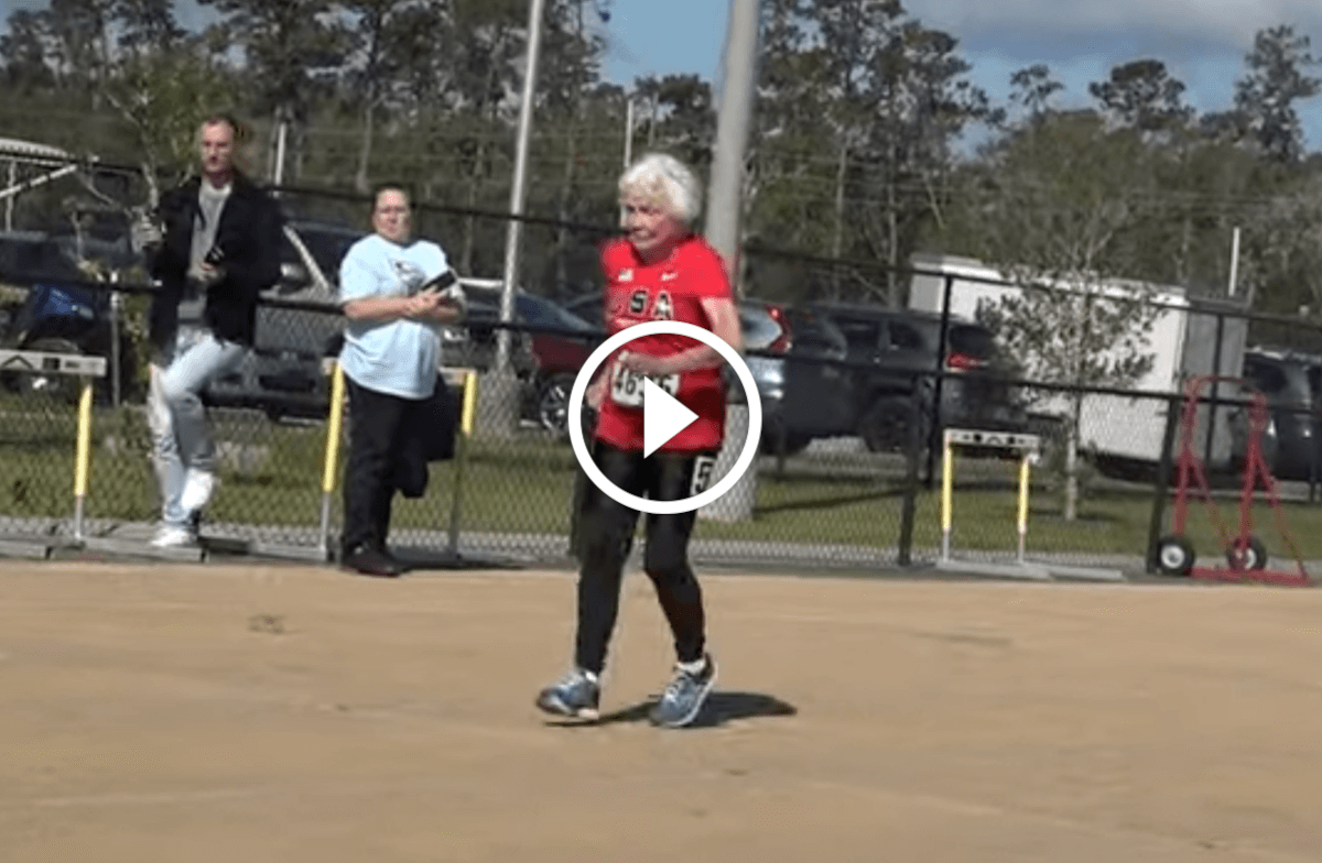 VIDEO: 105-jährige Julia Hawkins läuft neuen Weltrekord!
