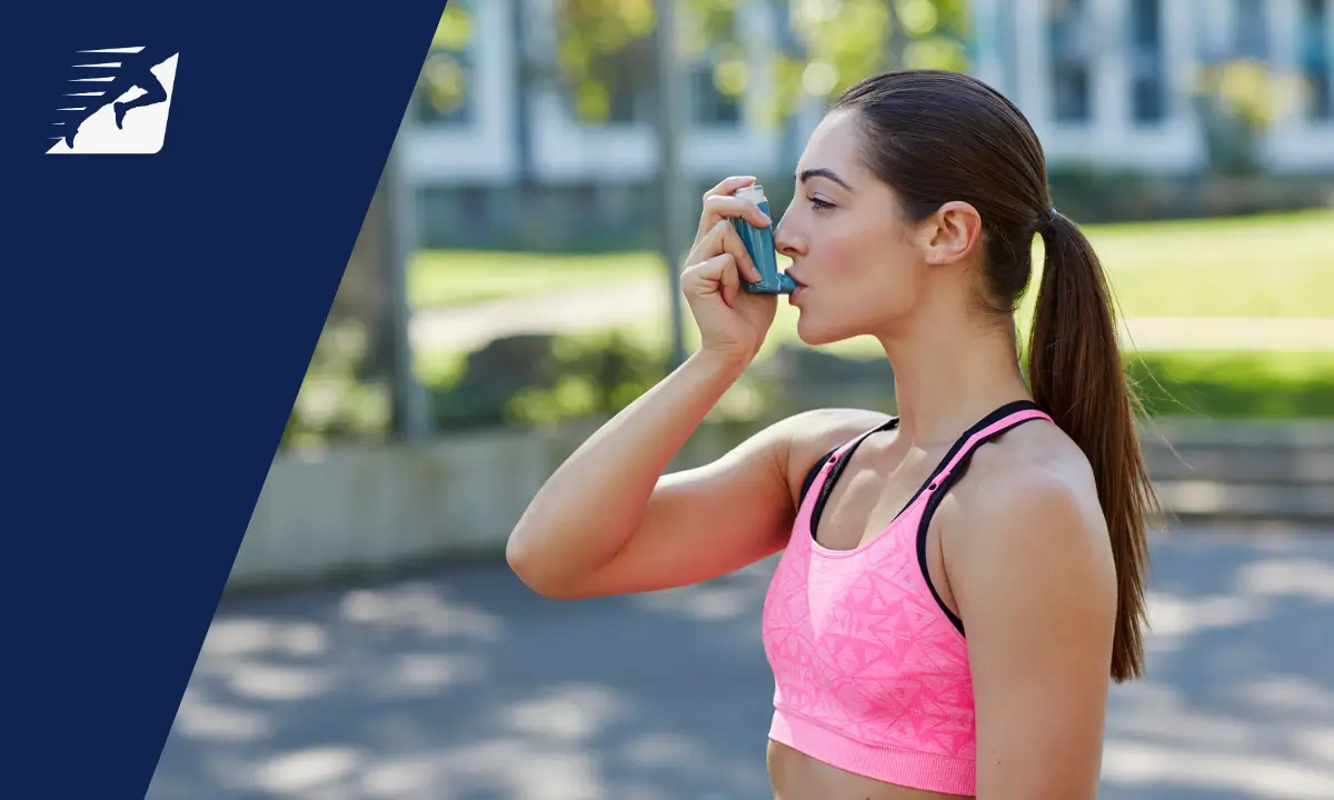 Eine Läuferin mit einem Asthmaspray