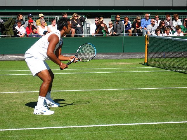 Foto Tennis: Matthias Rosenkranz CC BY-SA 2.0 - https://www.flickr.com/photos/rosenkranz/696841866/
