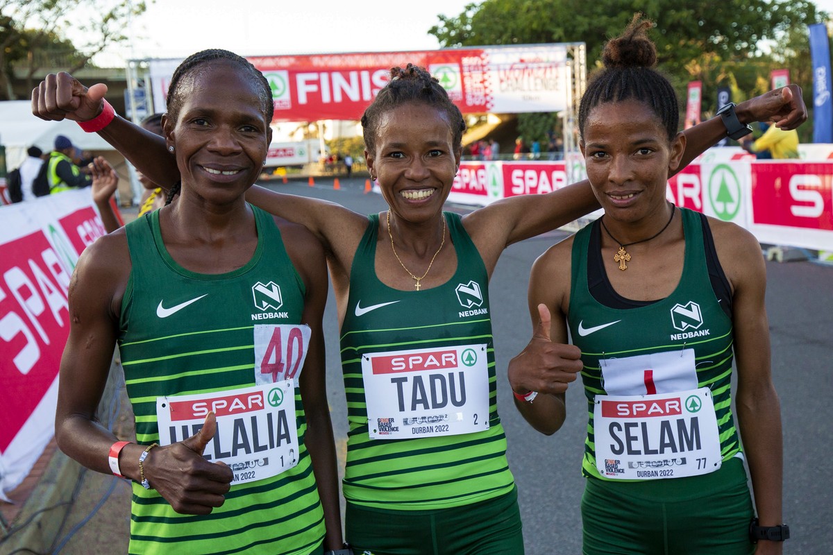 Nedbank Running Teams by Tobias Ginsberg 1200