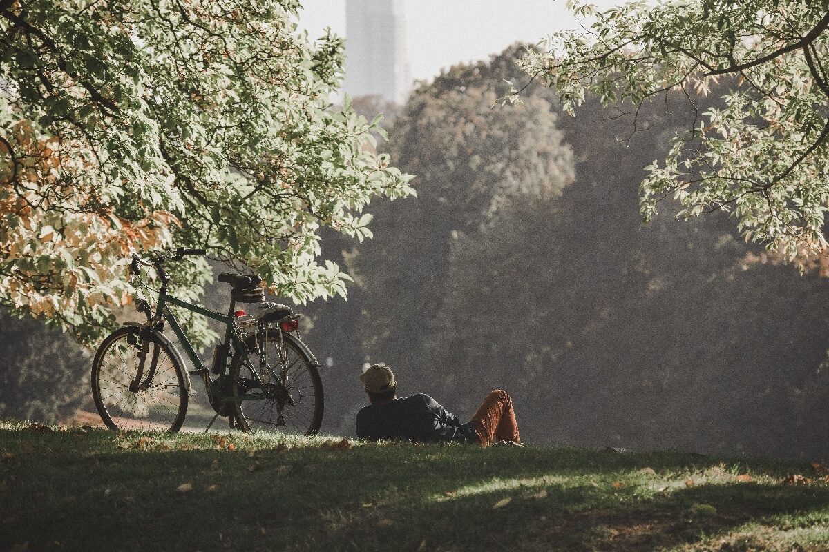 Wer das Auto stehen lässt und Rad fährt, tut eine Menge für seine Gesundheit und die Umwelt.