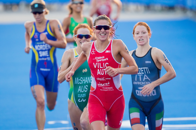 Sara Vilic (C) Jo Kleindl