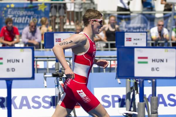 Triathlet Lukas Pertl auf dem Weltcup-Podest