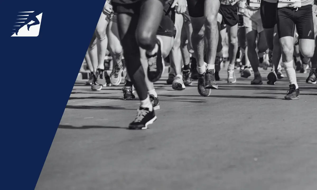 Die Beine von vielen Läufern