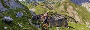Eine Läuferin beim Salomon Zugspitz Ultratrail