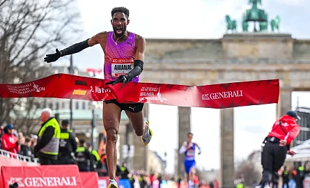 Berliner Halbmarathon 2026: Amanal Petros wird Dritter und läuft deutschen Rekord.