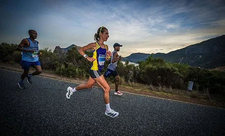 Two Oceans Marathon 2026 mit Siegerin Gerda Styn