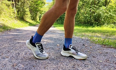 Läufer Thomas Bauer MSc mit dem Anta Mach Pro Laufschuh