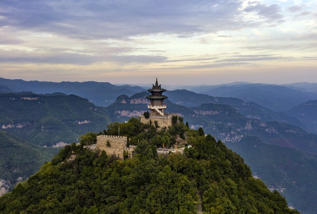 Athletes enjoy this setting at the Ultra-Trail Mount Yun (Photo: © UTMB) Ultra Trail Mount Yun 68 1693500253