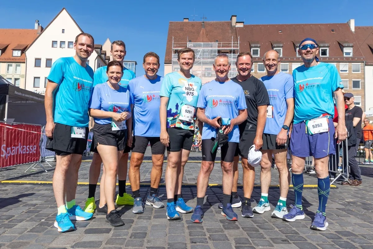 Die Bürgermeisterstaffel beim Metropolmarathon Fürth-Nürnberg 2025
