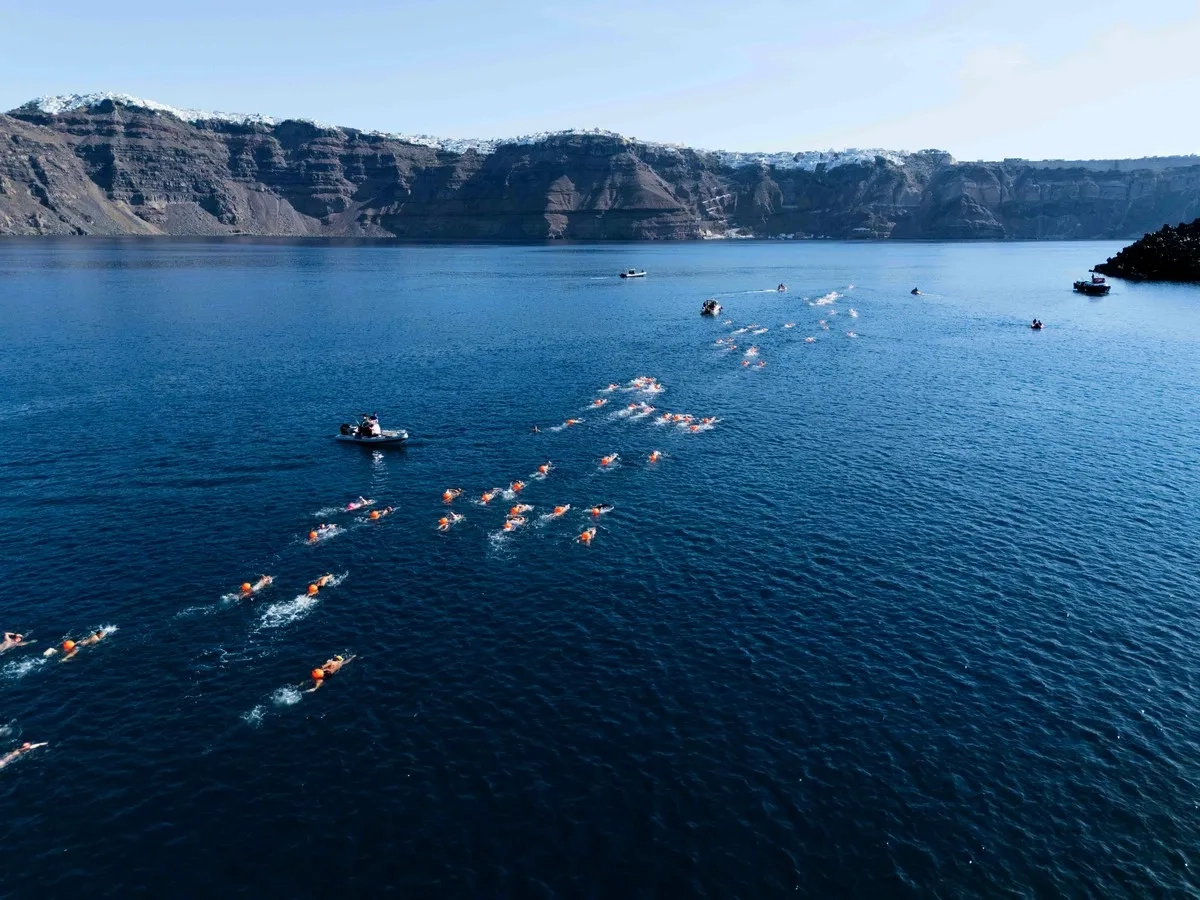 Santorini Experience 2025: 2,4 km Meeresschwimmen