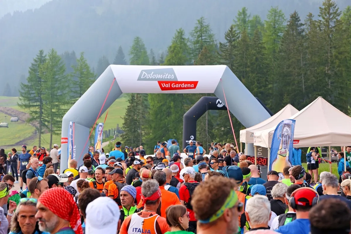 Dolomites Saslong Half-Marathon Start