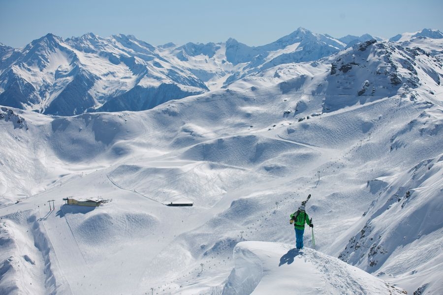 Panorama über dem Skigebiet Hochfügen. Foto: Milos Stafek