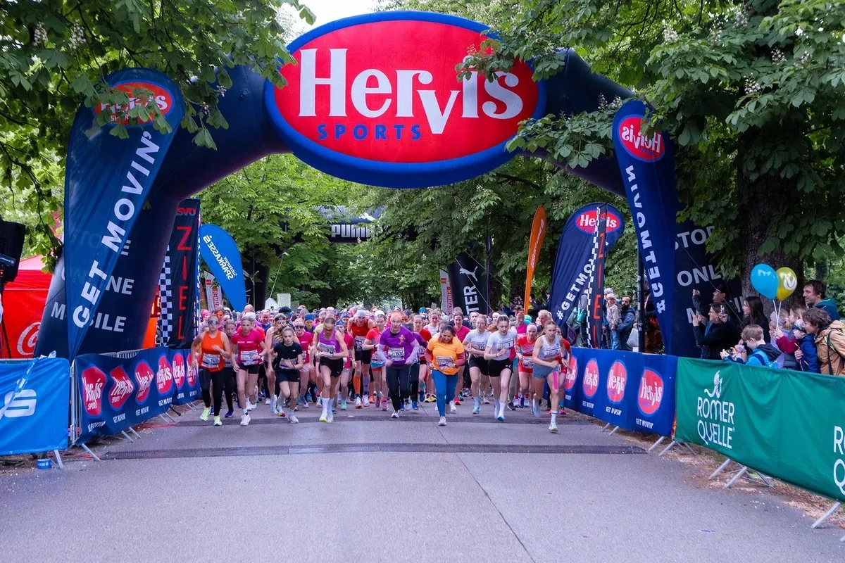 Start zum Salzburger Frauenlauf 2025