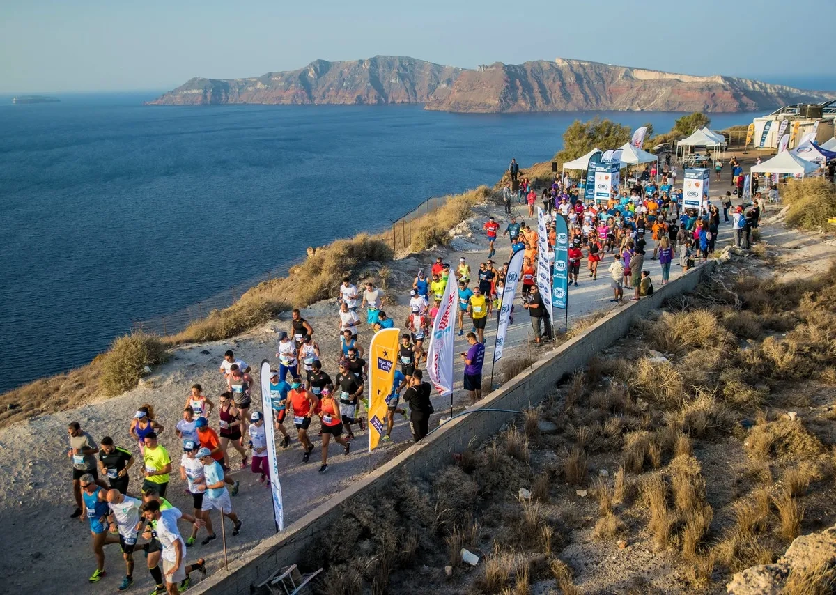Santorini Experience 2025: Start 10 + 15 km Laufen