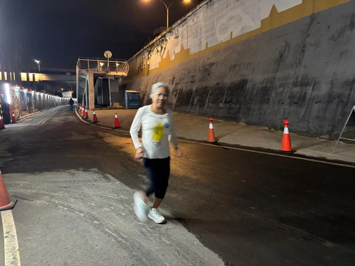 Taiwan Marathon 18: Chau vorbildlich gelenkig mit 75 Taiwan Marathon 18: Chau vorbildlich gelenkig mit 75