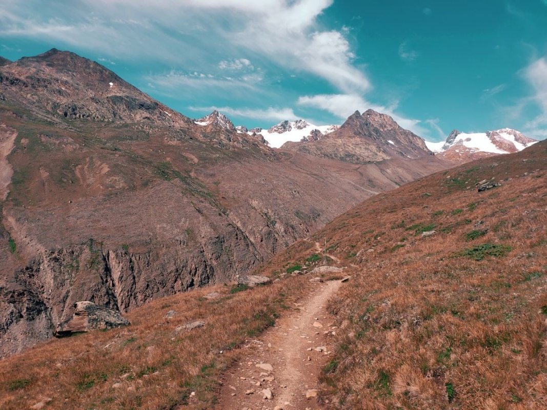 Hintergraslspitzen (halbrechts im Vordergrund) Hintergraslspitzen (halbrechts im Vordergrund)