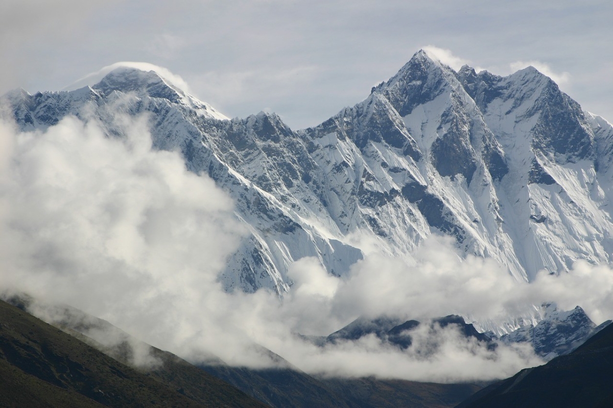 Lhotse, rechts der Mt. Everest Lhotse, rechts der Mt. Everest