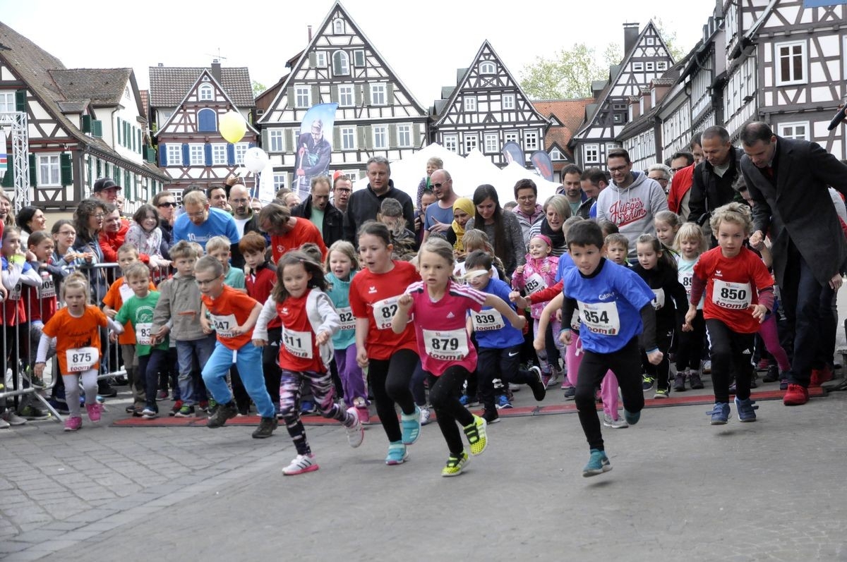 BDS-Altstadtlauf - Schorndorf bewegt, Foto bzwDobler BDS-Altstadtlauf - Schorndorf bewegt, Foto bzwDobler