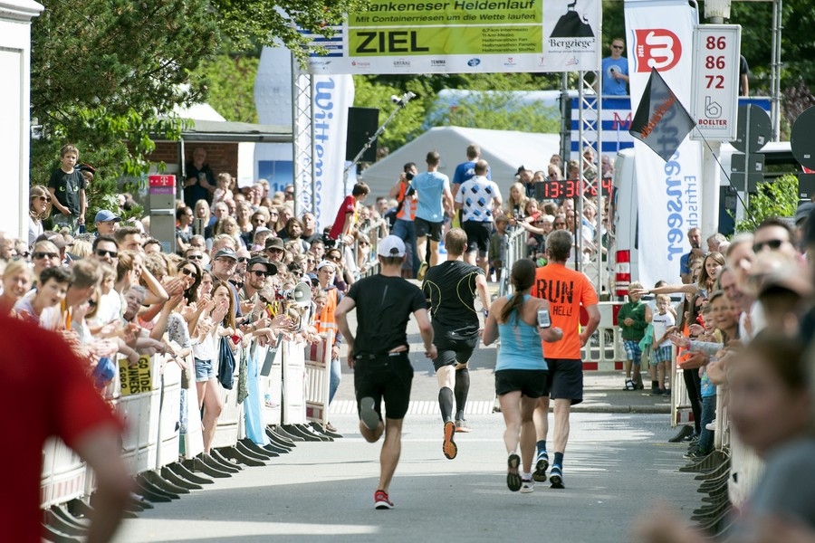 Blankeneser Heldenlauf (C) Meine-Sportfotos.de/T.Sobczak. Blankeneser Heldenlauf (C) Meine-Sportfotos.de/T.Sobczak.