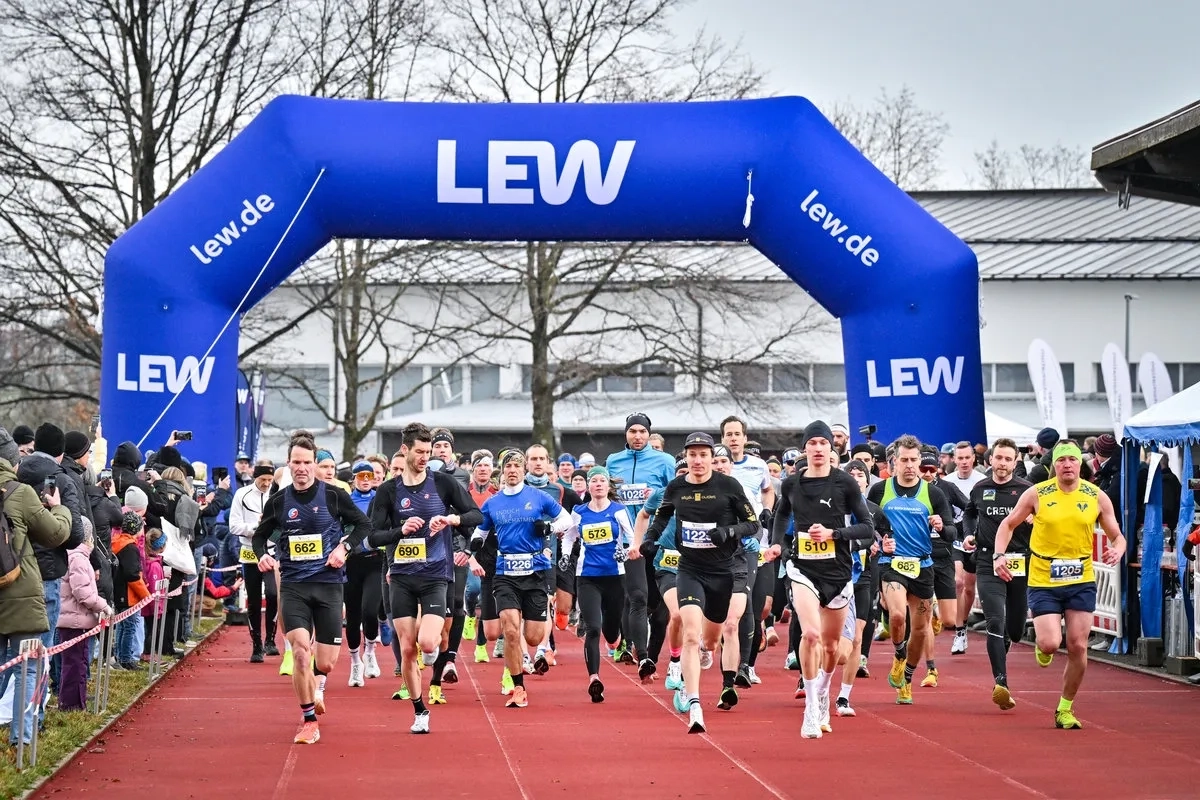 Ottobeurer Halbmarathon Start (© Angela Merten) Ottobeurer Halbmarathon Start (© Angela Merten)