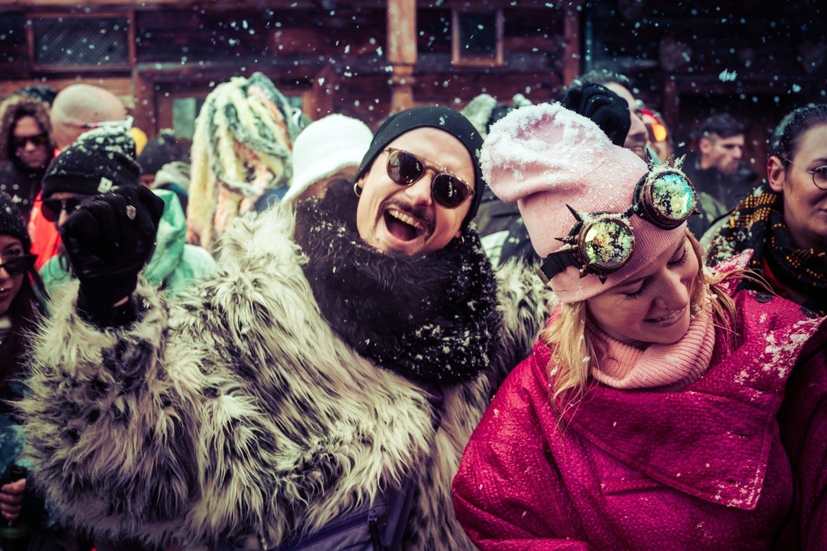 Rave on Snow, Foto © Goodby Rave on Snow, Foto © Goodby