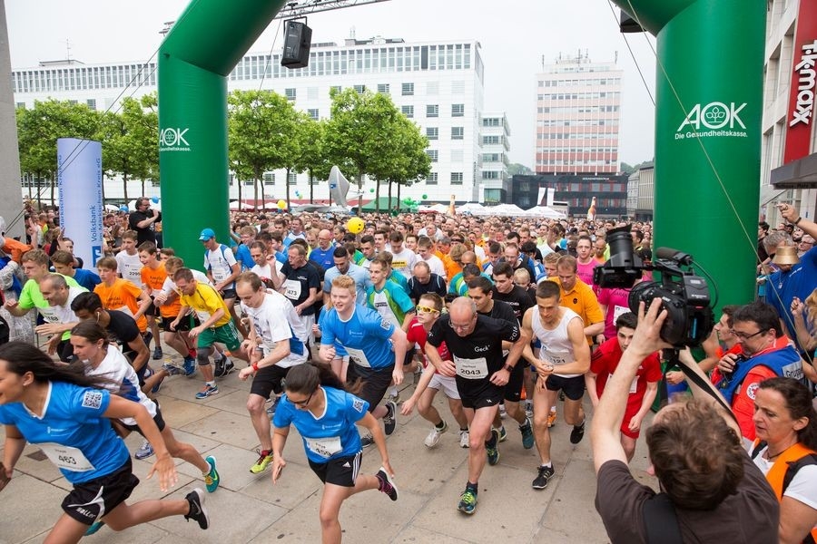 AOK-Firmenlauf im Märkischen Kreis - Lüdenscheid (c) Michael Bahr AOK-Firmenlauf im Märkischen Kreis - Lüdenscheid (c) Michael Bahr
