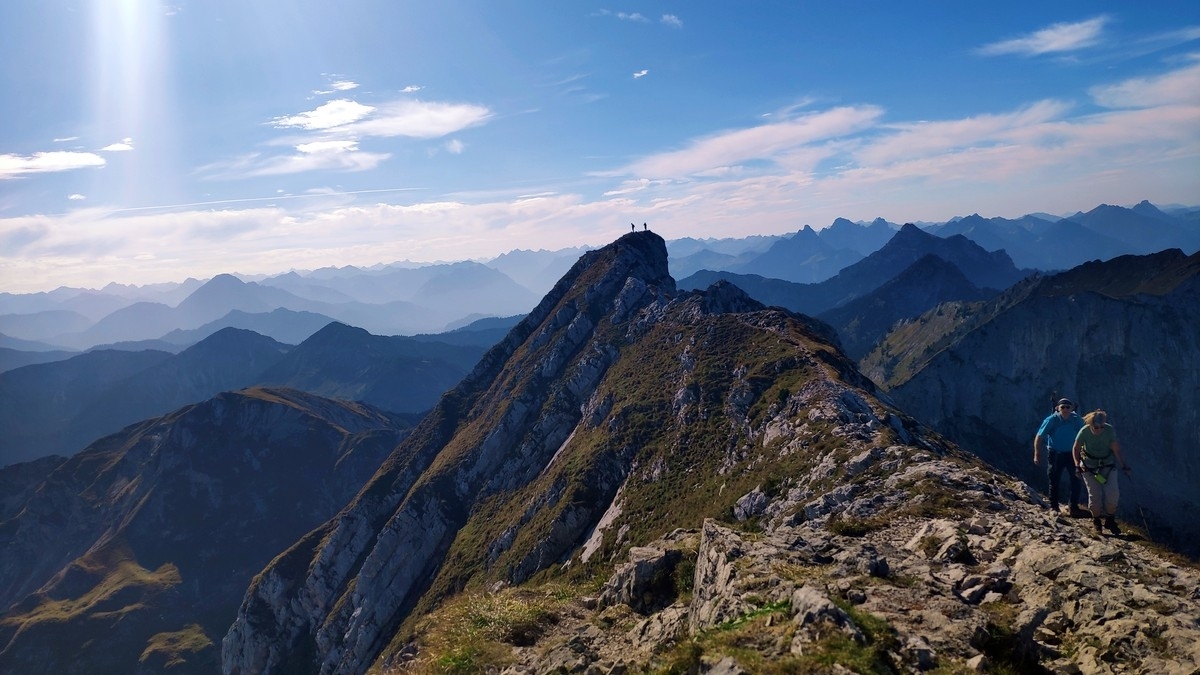 Hochplatte 14: Blick vom Gipfel zurück. Hochplatte 14: Blick vom Gipfel zurück.