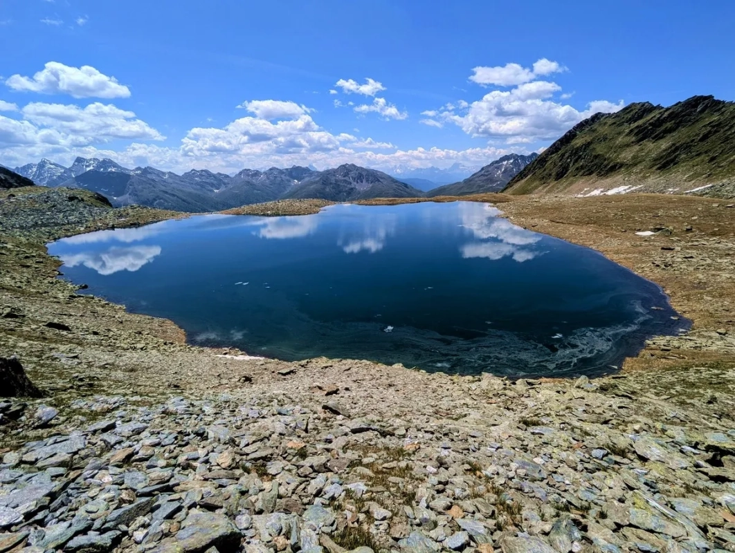 Seespitze Wanderung 21: Panorama vom Oberseitsee. Seespitze Wanderung 21: Panorama vom Oberseitsee.