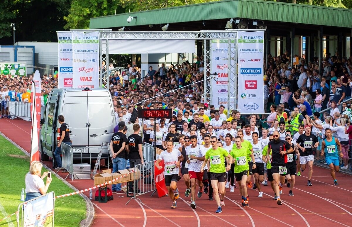 St. Elisabeth Firmenlauf Herne 2023, Foto: © Thomas Nowaczyk St. Elisabeth Firmenlauf Herne 2023, Foto: © Thomas Nowaczyk