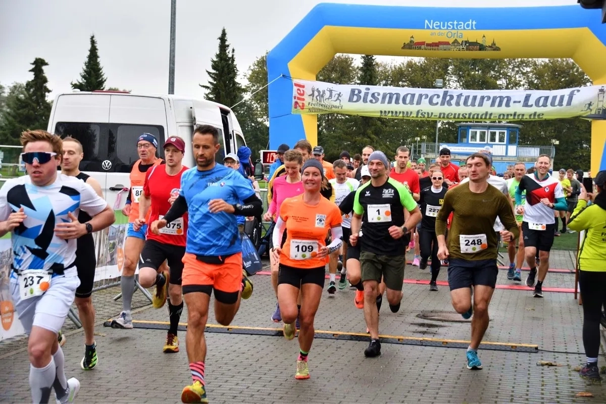 Bismarckturmlauf 2024 (Foto: © FSV 1978 Neustadt an der Orla) Bismarckturmlauf 2024 (Foto: © FSV 1978 Neustadt an der Orla)