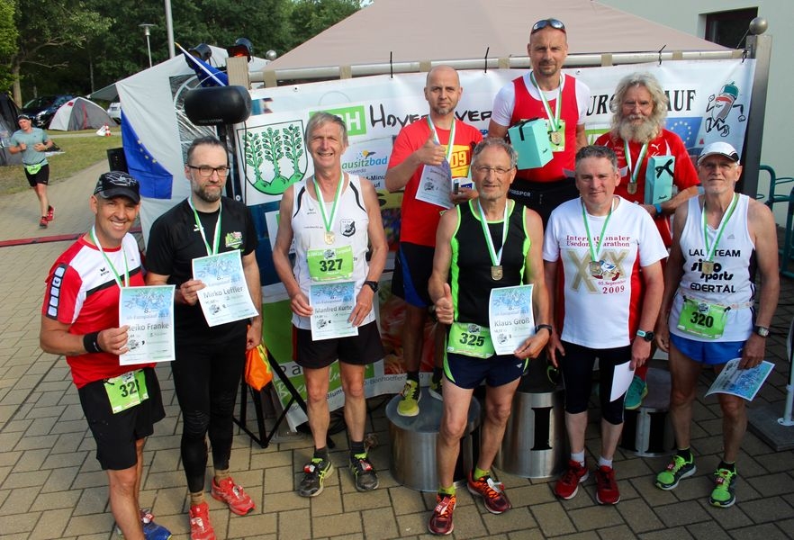Siegerehrung 6h-Ultraläufer 2017, Foto (C) Veranstalter Siegerehrung 6h-Ultraläufer 2017, Foto (C) Veranstalter