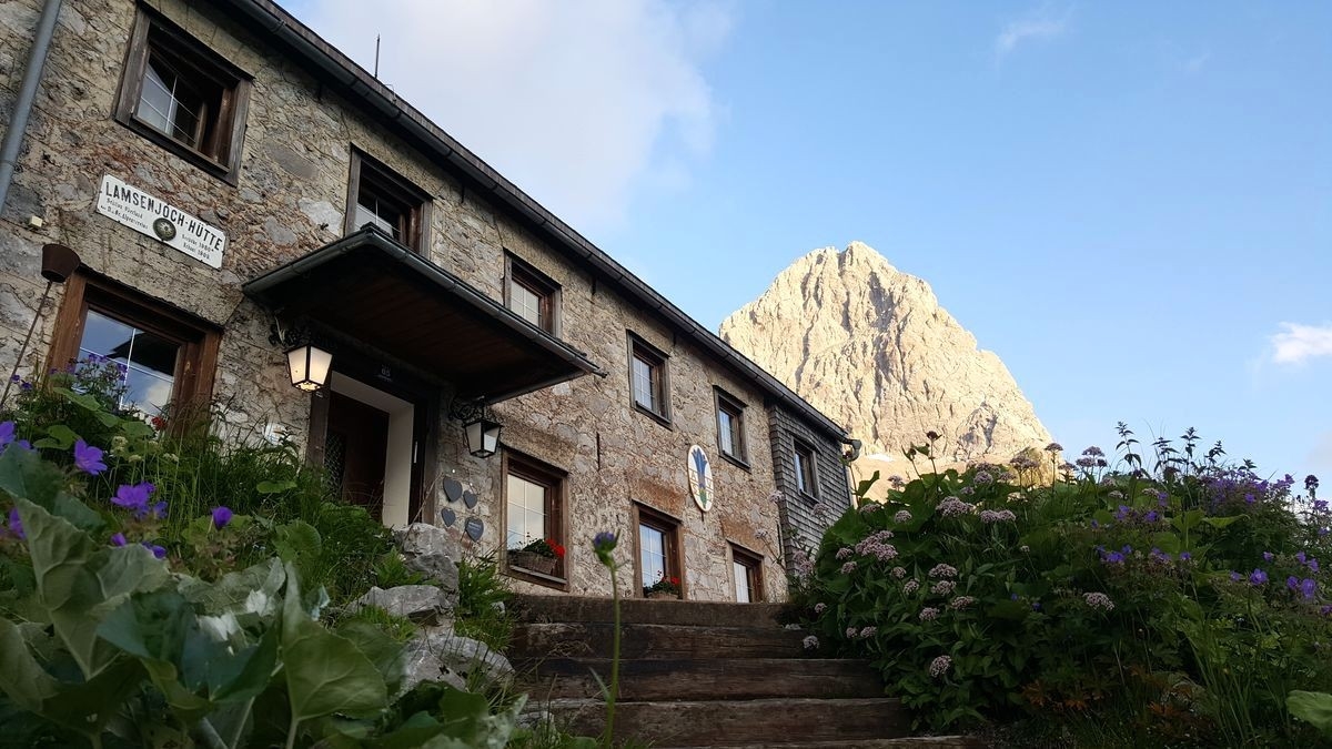 Lamsenjochhütte, Foto Verena Kestler Lamsenjochhütte, Foto Verena Kestler