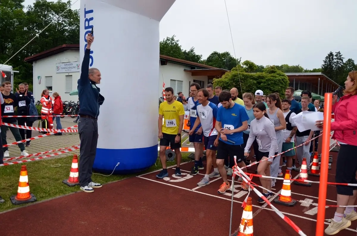 Würmtaler Staffellauf 2024: Start Würmtaler Staffellauf 2024: Start