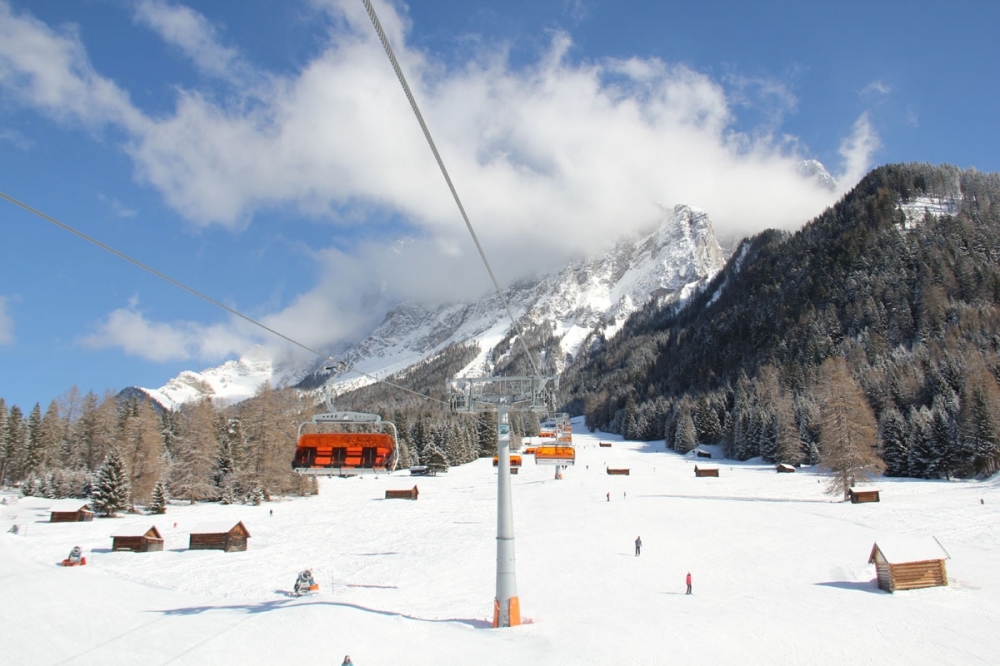 Skigebiet Ehrwald Ehrwalder Wettersteinbahnen Tiroler Zugspitzarena Sunracer skal HP.jpg Skigebiet Ehrwald Ehrwalder Wettersteinbahnen Tiroler Zugspitzarena Sunracer skal HP.jpg