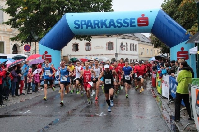 St. Valentiner Stadtlauf (c) Peter Maurer St. Valentiner Stadtlauf (c) Peter Maurer