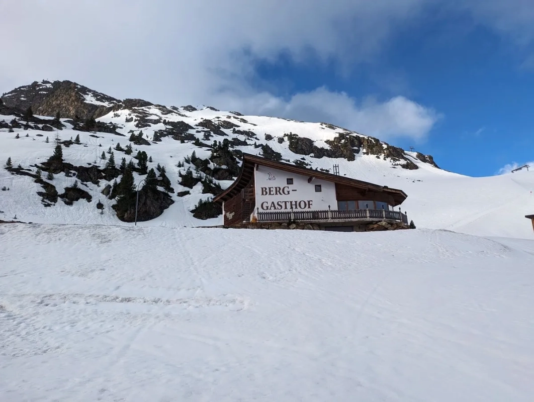 Graf-Ferdinand-Haus im Frühling 2024 Graf-Ferdinand-Haus im Frühling 2024