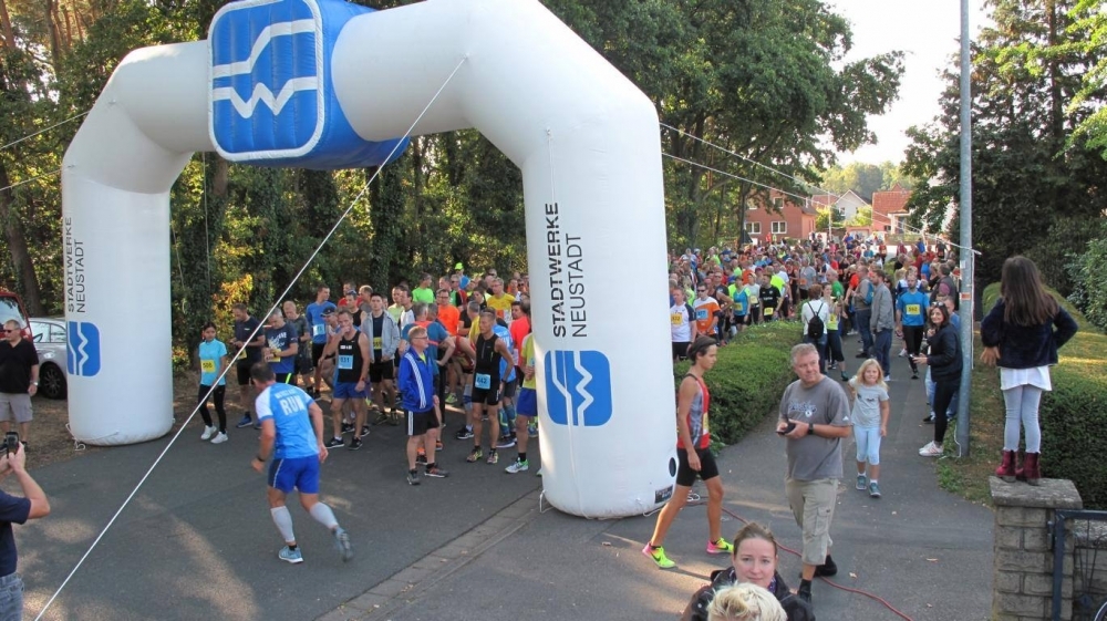 Start Steinhuder Meer Lauf (C) Veranstalter Start Steinhuder Meer Lauf (C) Veranstalter