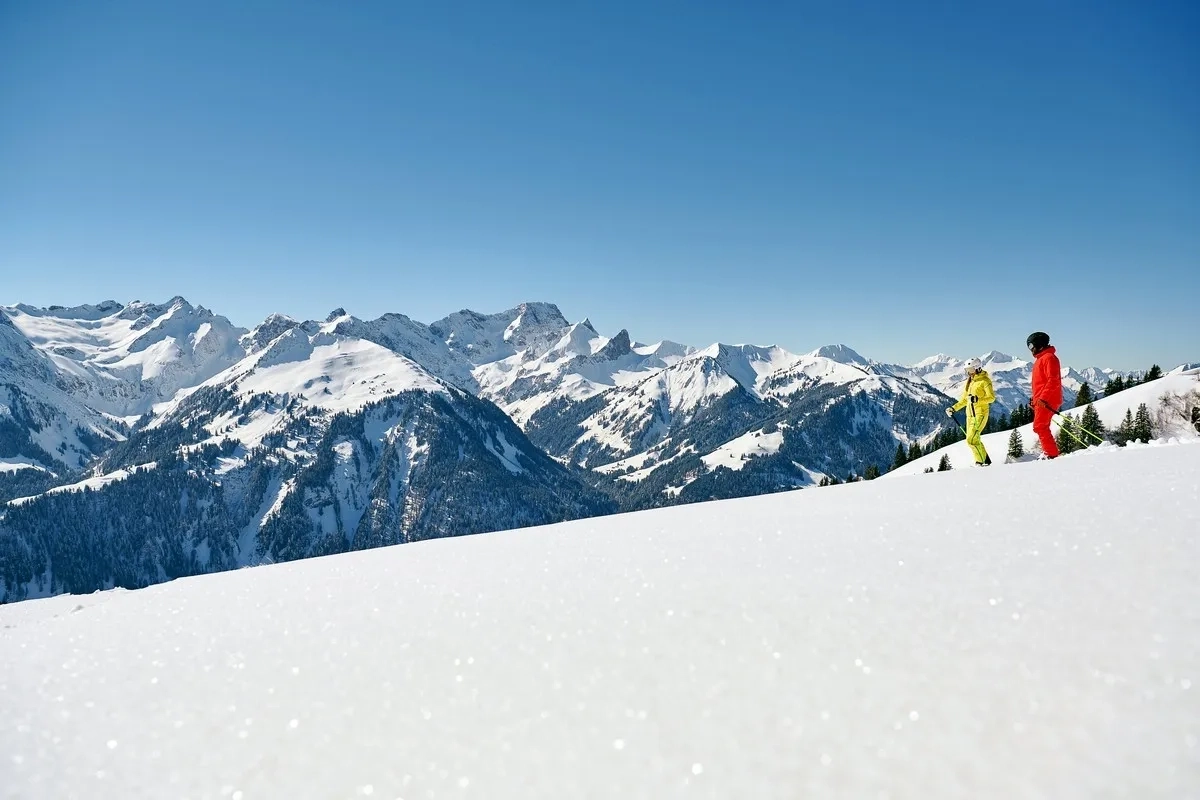 Skifahren am Diedamskopf (Foto: © Alex Kaiser) Skifahren am Diedamskopf (Foto: © Alex Kaiser)