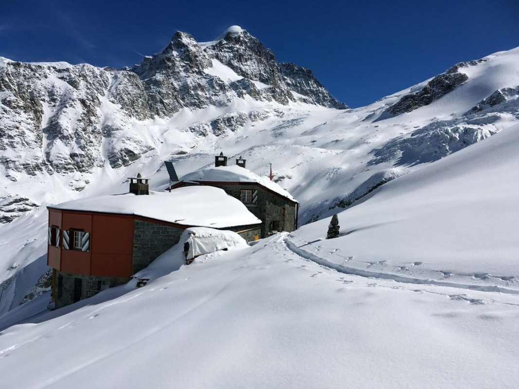 Chamanna Coaz (Coaz-Hütte), Fotos von der Hüttenwartin Chamanna Coaz (Coaz-Hütte), Fotos von der Hüttenwartin