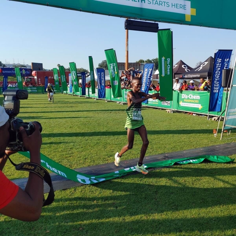 Sieger Onalenna Khonkhobe (Nedbank) Foto: Nedbank Sieger Onalenna Khonkhobe (Nedbank) Foto: Nedbank