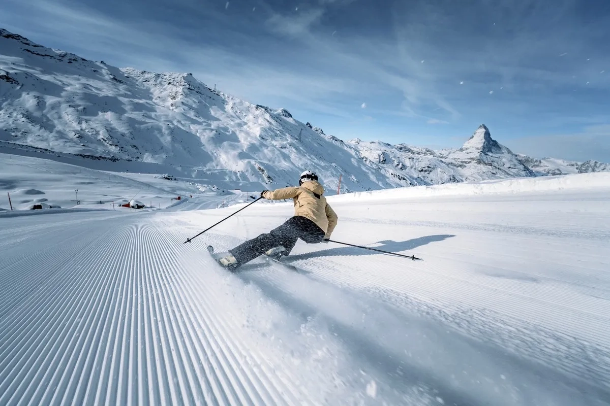 Matterhorn ski paradise (Foto: © Zermatt Bergbahnen) Matterhorn ski paradise (Foto: © Zermatt Bergbahnen)