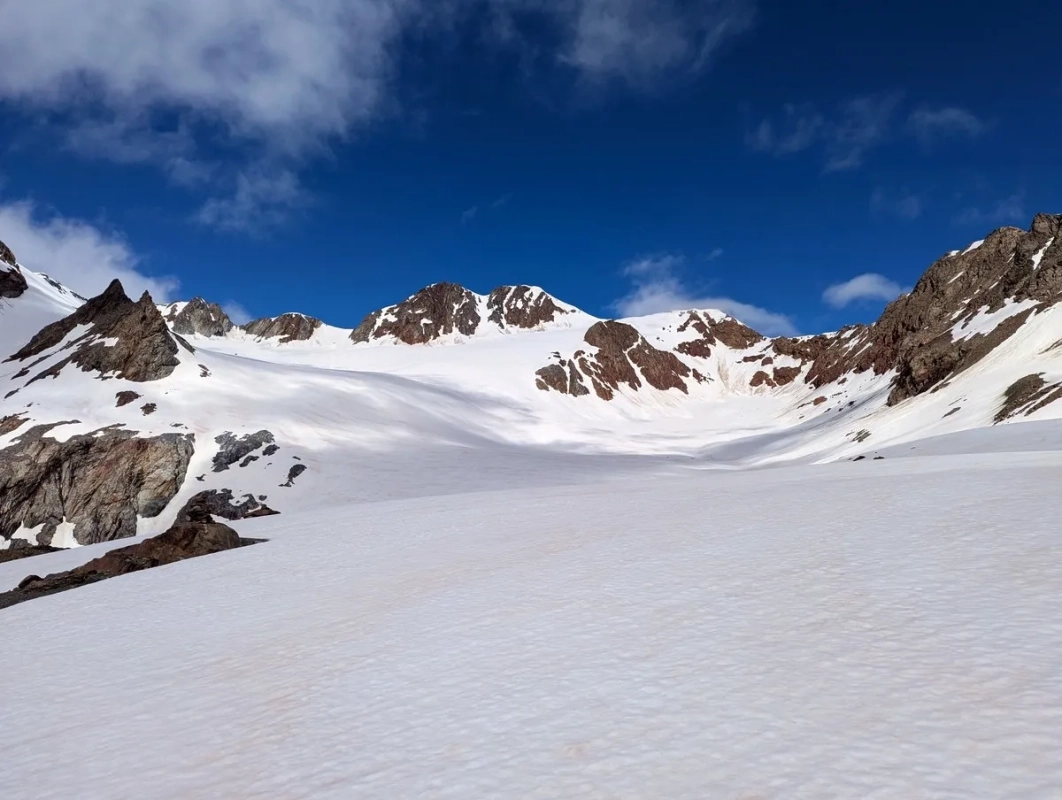 Blick auf den Fluchtkogel im Juni 2024 Blick auf den Fluchtkogel im Juni 2024