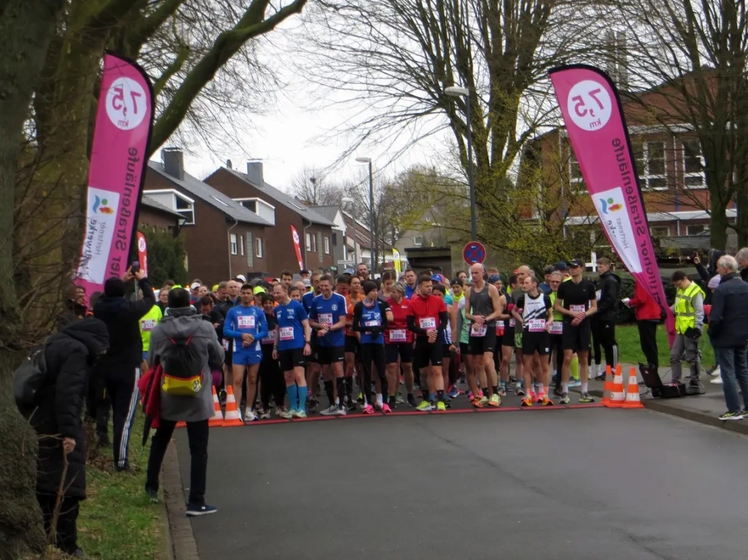 Start Bertlicher Straßenläufe 2024, Foto: © Veranstalter Start Bertlicher Straßenläufe 2024, Foto: © Veranstalter