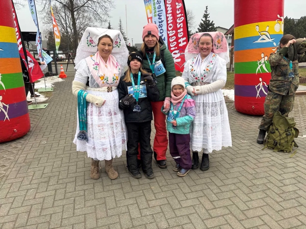 Frostwiesen-Lauf Spreewald 2026: Unsere Spreewaldmädels (© Lausitzer Sportevents) Frostwiesen-Lauf Spreewald 2026: Unsere Spreewaldmädels (© Lausitzer Sportevents)