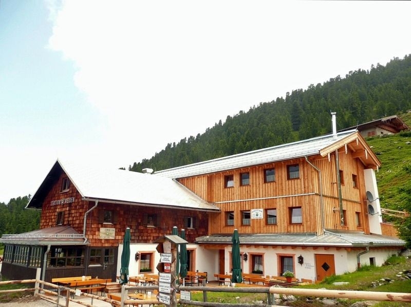 Weidener Hütte, Foto: Sektion Weiden des Deutschen Alpenvereins Weidener Hütte, Foto: Sektion Weiden des Deutschen Alpenvereins