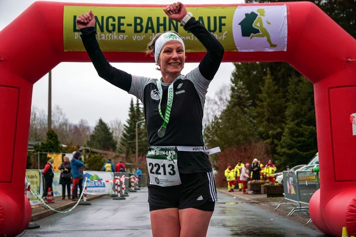 Lange Bahn Lauf Suhl-Friedberg 2023, Foto: © Veranstalter Lange Bahn Lauf Suhl-Friedberg 2023, Foto: © Veranstalter