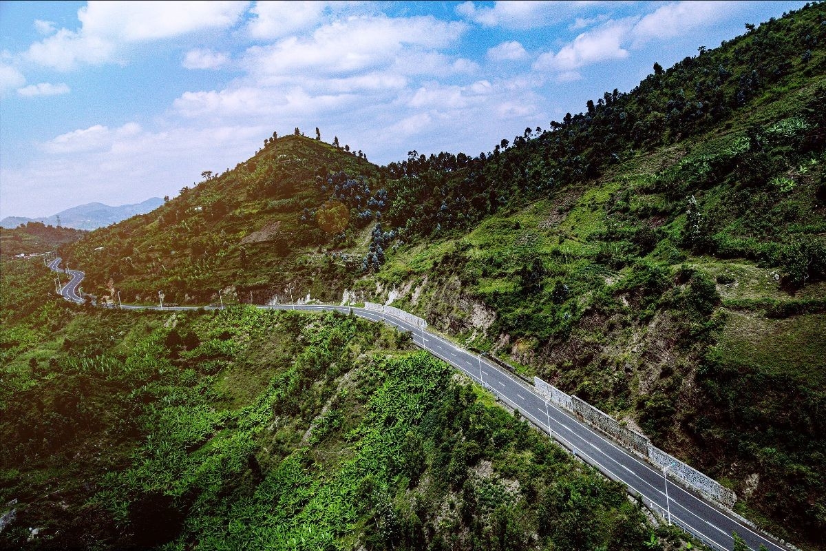 Race on the north shore of Lake Kivu, in northwestern Rwanda's Rubavu district (c) Andy Martin Photography Race on the north shore of Lake Kivu, in northwestern Rwanda's Rubavu district (c) Andy Martin Photography