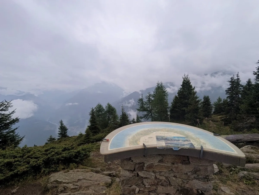 Monte de l'Arpille Wanderung 08: Gipfel Monte de l'Arpille Wanderung 08: Gipfel