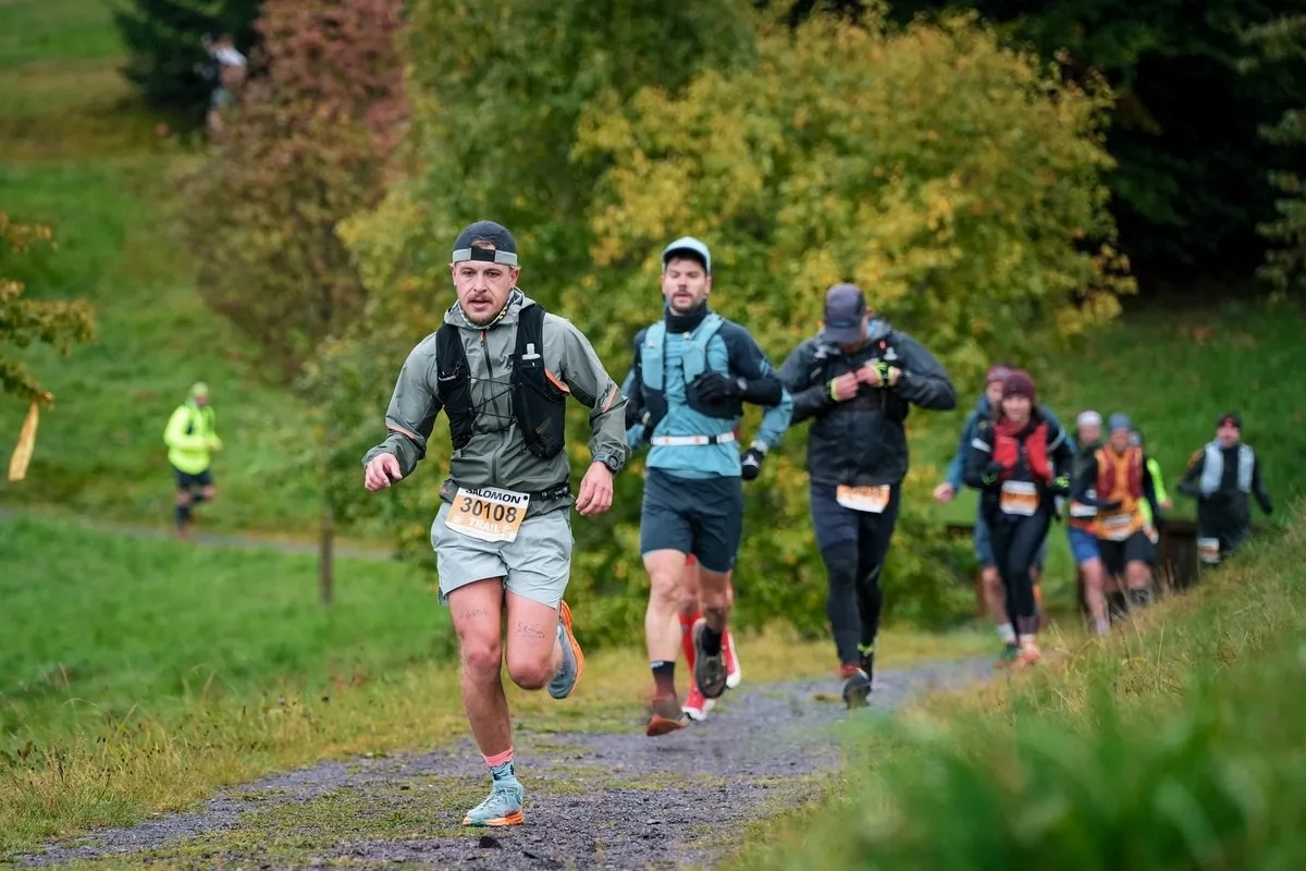 Rennsteig-Herbstlauf 2025 (Foto: © Rennsteiglauf / Christoph Beetz) Rennsteig-Herbstlauf 2025 (Foto: © Rennsteiglauf / Christoph Beetz)